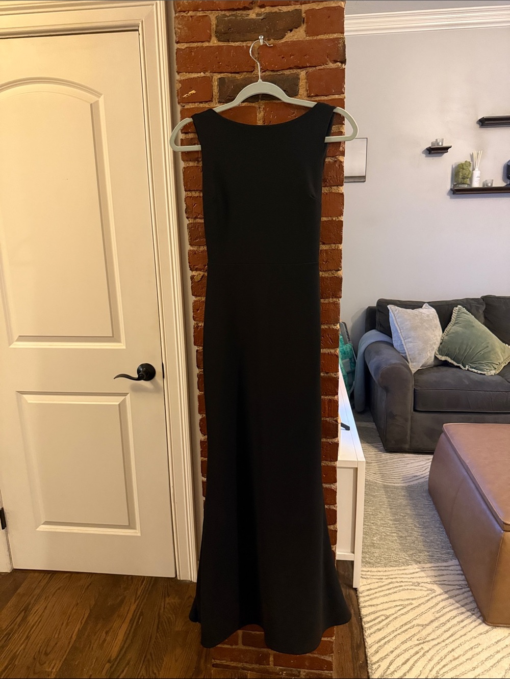 Classic Black Sleeveless Evening Dress